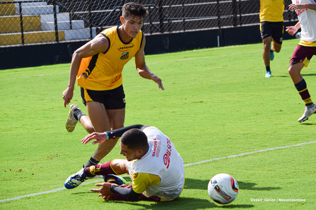 Lucas Tocantins fez dois gols para o Tigre na movimentação contra o Varginha