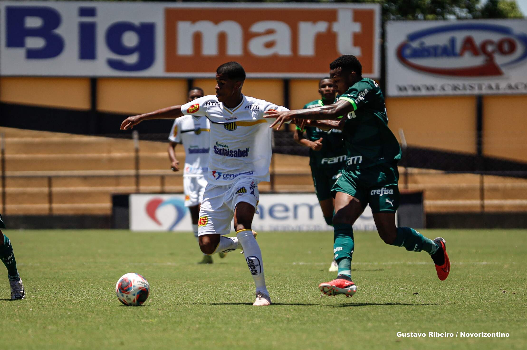 Corinthians e Palmeiras fazem jogo equilibrado e ficam no 0 a 0